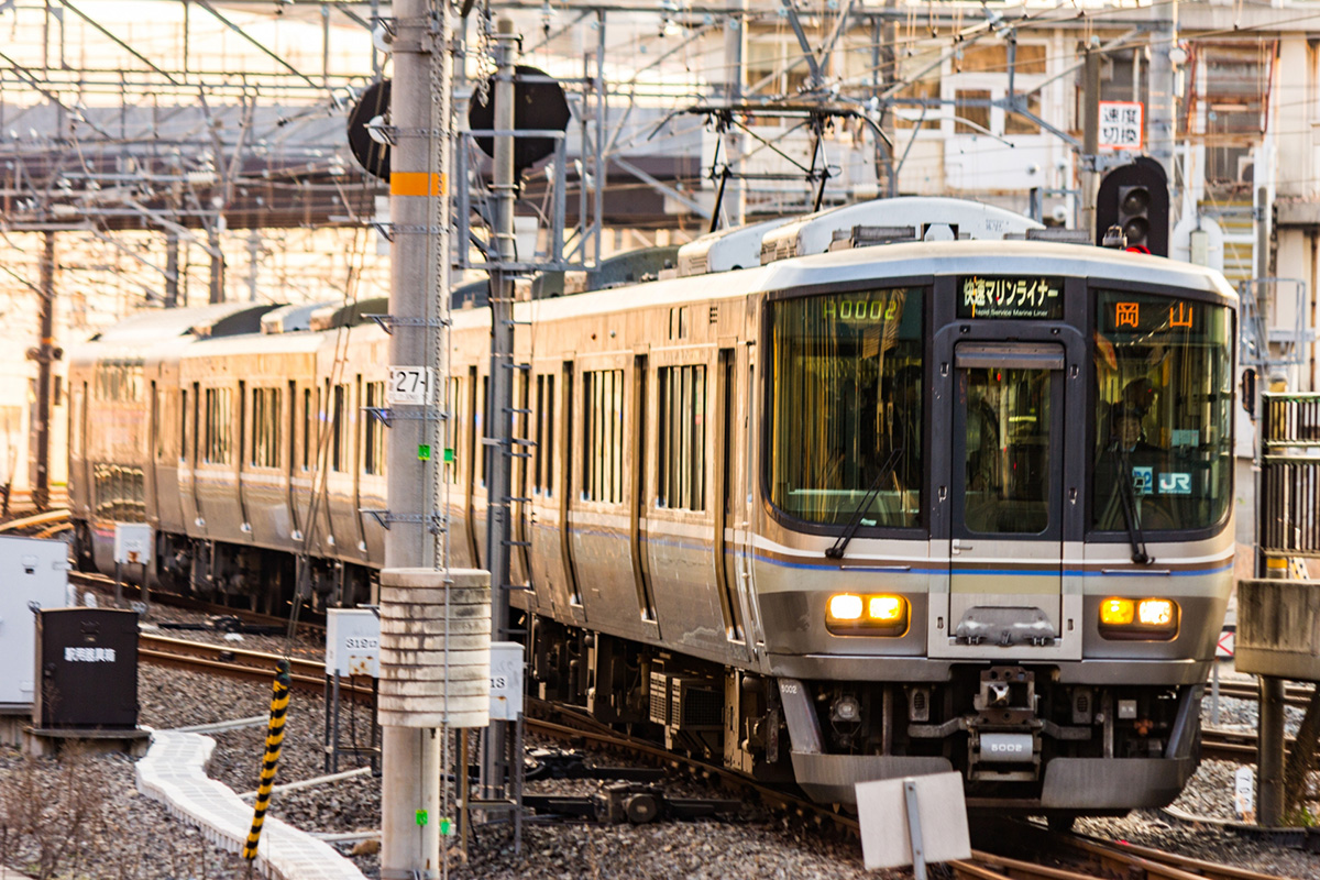 ２２３系