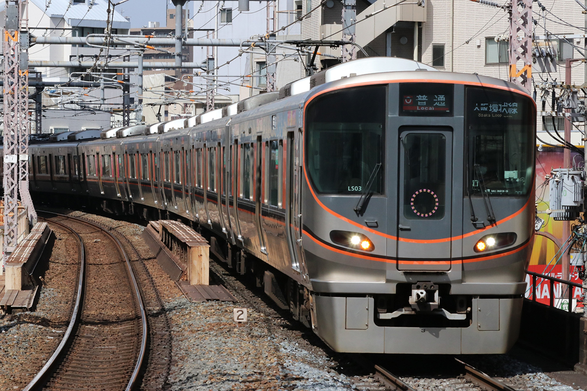 ３２３系